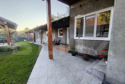 Casa cu 3 camere,baie, bucatarie,anexe.pivni?a teren 800 m - 13
