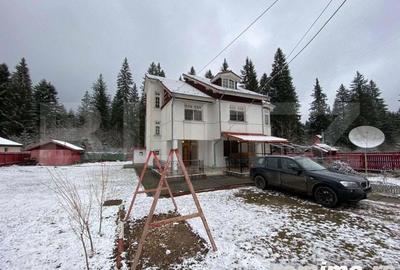 Casă cu 13 camere cu Teren 1487 Mp în Timișu de Sus - 1