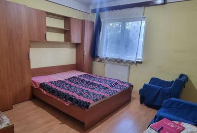 Garsoniera D, decomandata, 27 mp, et1, Pia?a Decebal- ... - 1