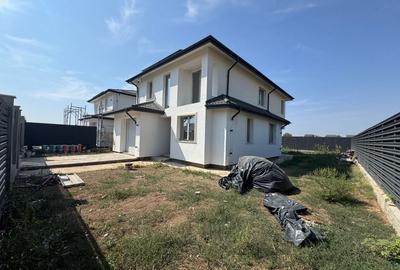 Vila Tunari ECO, POMPA de caldura si PANOURI Fotovoltaice si GARAJ - 3