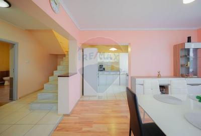 Casa familie mare Episcopia, 6 camere, garaj, curte 500 mp, de vanzare - 5