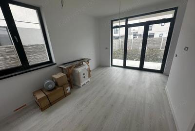 Casă cu 5 camere cu Teren 220 Mp în Mehala - 2