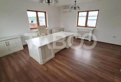 Spațiu comercial, de 2,400 mp, în Lancrăm - 2