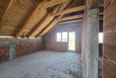 Casă cu Teren 600 Mp în Frumușeni - 4