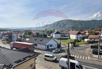 Apartament cu 4 camere în Central - 2