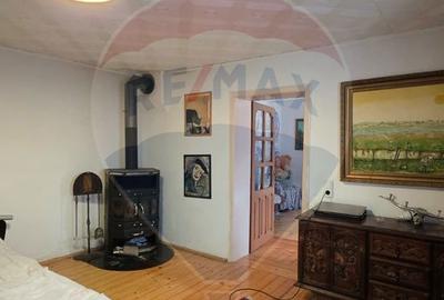 Casă cu 3 camere cu Teren 1750 Mp în Dârlos - 13