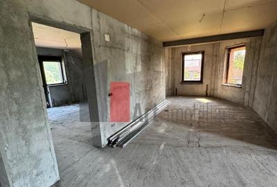 Casa la rosu in Peris - 23