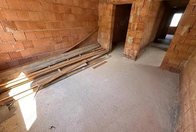 Casă cu 4 camere cu Teren 386 Mp în Central - 6