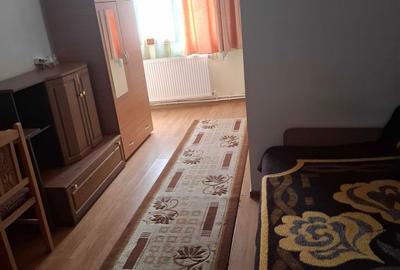 Garsonieră decomandată în Bucium - 5