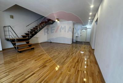 Casă cu 6 camere cu Piscina în Băneasa - 4