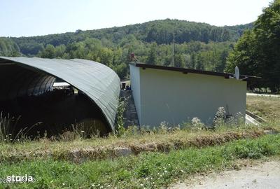 Spațiu comercial, de 1,887 mp, în Glâmbocel - 2