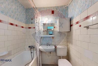 Apartament cu 4 camere decomandat în Ozana - 1