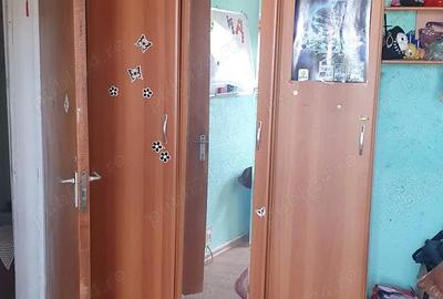 Apartament cu 3 camere decomandat în Traian - 4