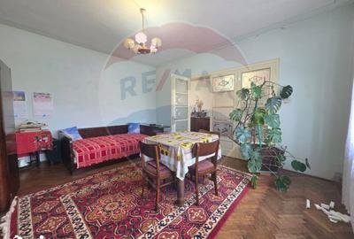 Casă cu 3 camere cu Teren 655 Mp în Central - 15