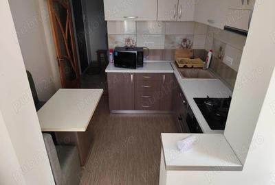 Apartament cu 3 camere decomandat, mobilat în Central - 9