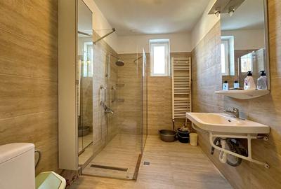 Apartament cu 4 camere semidecomandat în Brașovul Vechi - 3