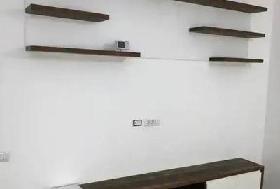 Apartament cu 3 camere decomandat, mobilat în Parcul Carol