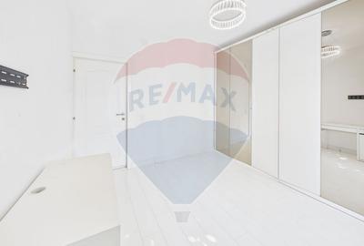 Casa / Vila cu 4 camere de vanzare in zona Est - 8