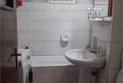 Apartament cu 2 camere, decomandat - Cartier Racadau - 1