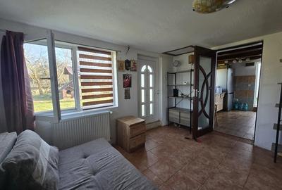 Casă cu Teren 1200 Mp în Blejești - 2