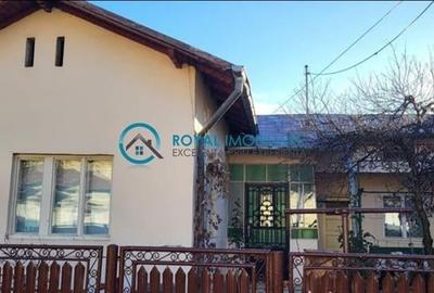 Casă individuală cu 3 camere în Republicii