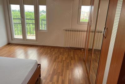 Inchiriere apartament modern cu 2 camere zona Izvor vedere la parc - 1