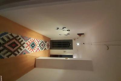 PROPRIETAR Vand apartament DECOMANDAT 2 camere, 2 locuri de parcare - 1