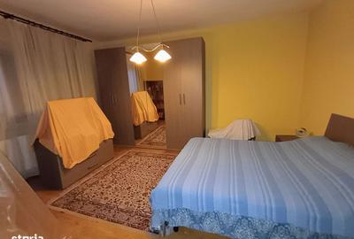 Casă cu 4 camere în Central - 2