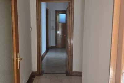 Inchiriere apartament Bd. Primaverii - stradal, 5 camere, etaj 1 Inchiriere apartament Bd. Primaverii - stradal, 5 camere, etaj 1 - 8