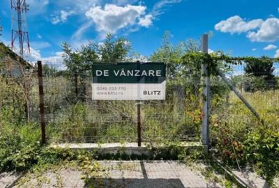 Teren de 750 mp, în Micro 12