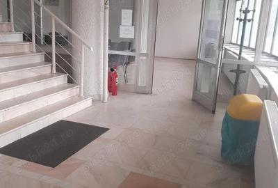 Spațiu comercial, de 220 mp, în Centrul Civic - 3