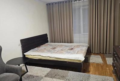 Garsonieră decomandată în Apărătorii Patriei