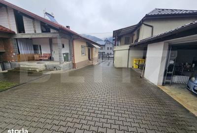 Casă cu 5 camere cu Teren 3566 Mp în Rebrișoara - 4