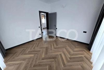 Apartament cu 3 camere decomandat în Turnișor - 10