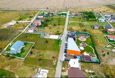 Teren Construcții intravilan de 807 mp, în Dumbrăvița - 2