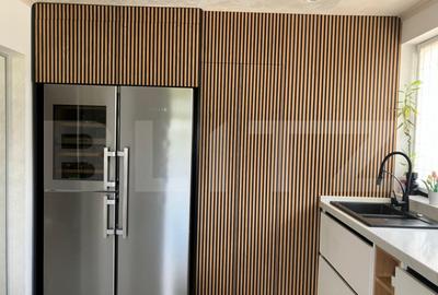 Casă cu 7 camere cu Teren 1440 Mp în Uriu - 3