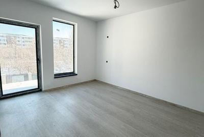 Casă cu 6 camere cu Teren 340 Mp în Prelungirea Ghencea - 2