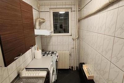 Garsonieră decomandată, mobilată în Tei - 10