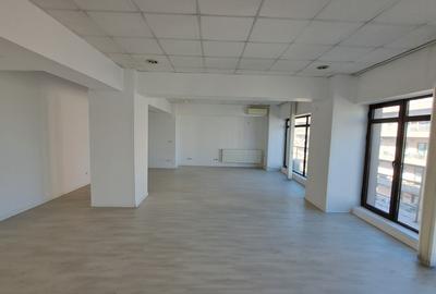 Birou, de 138.14999389648 mp, în Unirii - 5