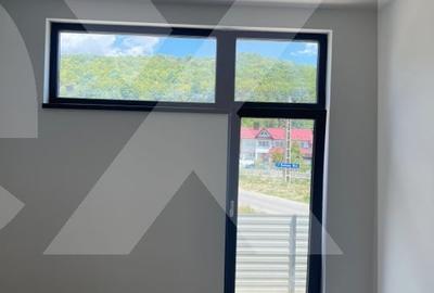 Case parter cu 4 camere in Budeasa – confort modern in mijlocul naturi - 13