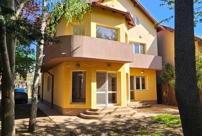 Casă individuală cu 5 camere cu Teren 200 Mp în Central - 11