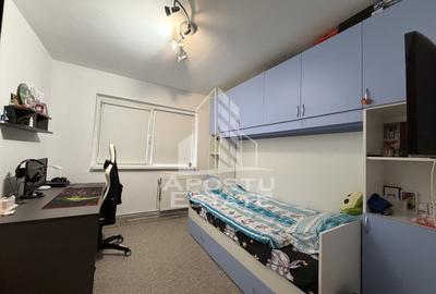 Apartament cu 3 camere,semidecomandat,centrala proprie ,zona Girocului - 7