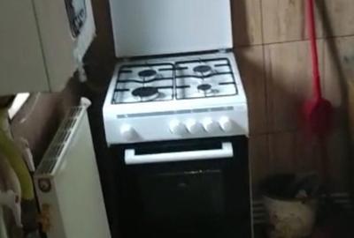 Apartament cu 3 camere semidecomandat în Preajba Mare - 4