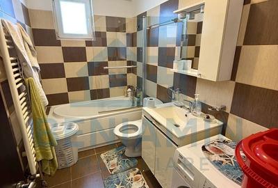 Apartament cu 3 camere decomandat în Craiovița Nouă - 8