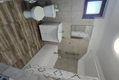 Casă cu 5 camere cu Teren 1270 Mp în Izvoarele - 1