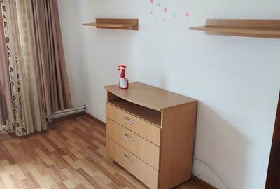 Apartament cu 3 camere decomandat în Exterior Vest - 2