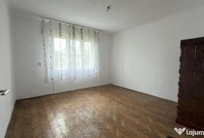 Casă cu 3 camere cu Teren 2200 Mp în Central - 8