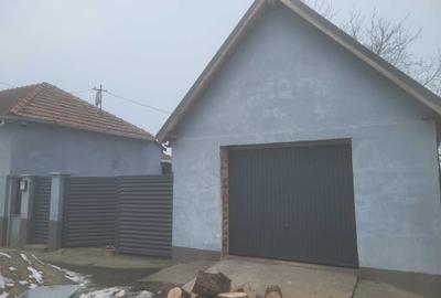 Casă cu 3 camere în Iratoșu