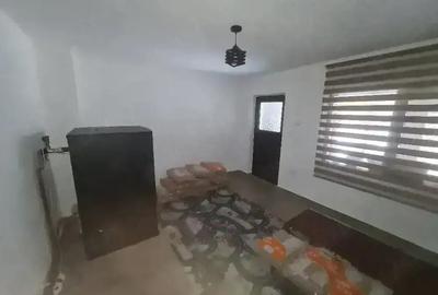 Casă cu 2 camere cu Teren 1250 Mp în Odobești - 2