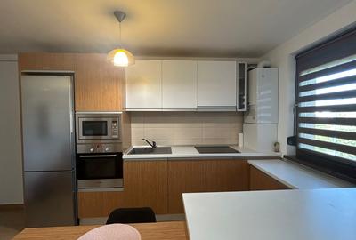 Apartament cu 2 camere decomandat, mobilat în Tractorul - 2